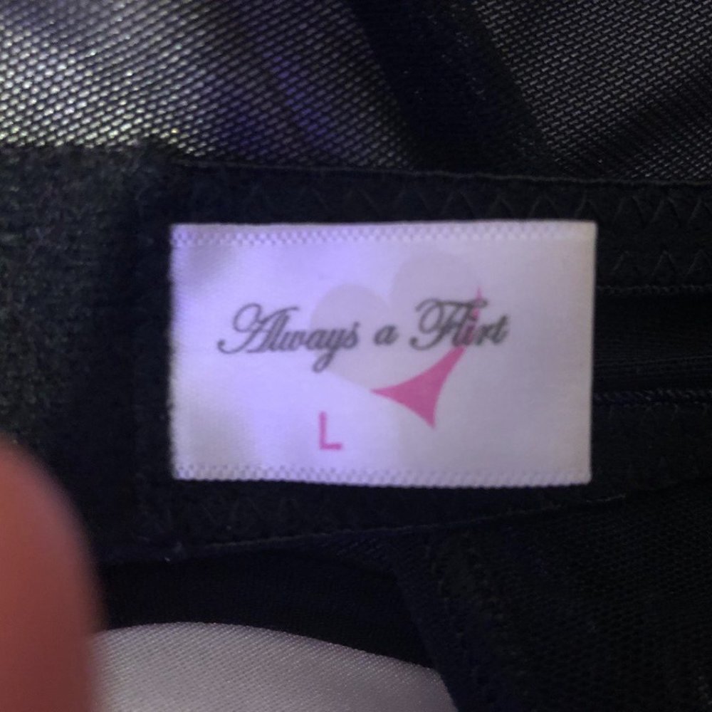 SEXY Black and white sleep dress with pushup - Picture 4 of 7